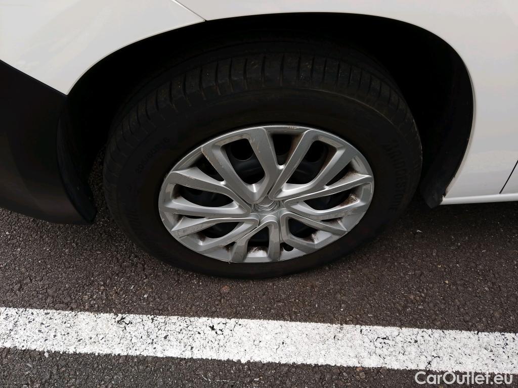  Citroen  Berlingo CITROEN  / 2018 / 4P / combi Talla M BlueHDi 100 S&S LIVE PACK BUSINE #48