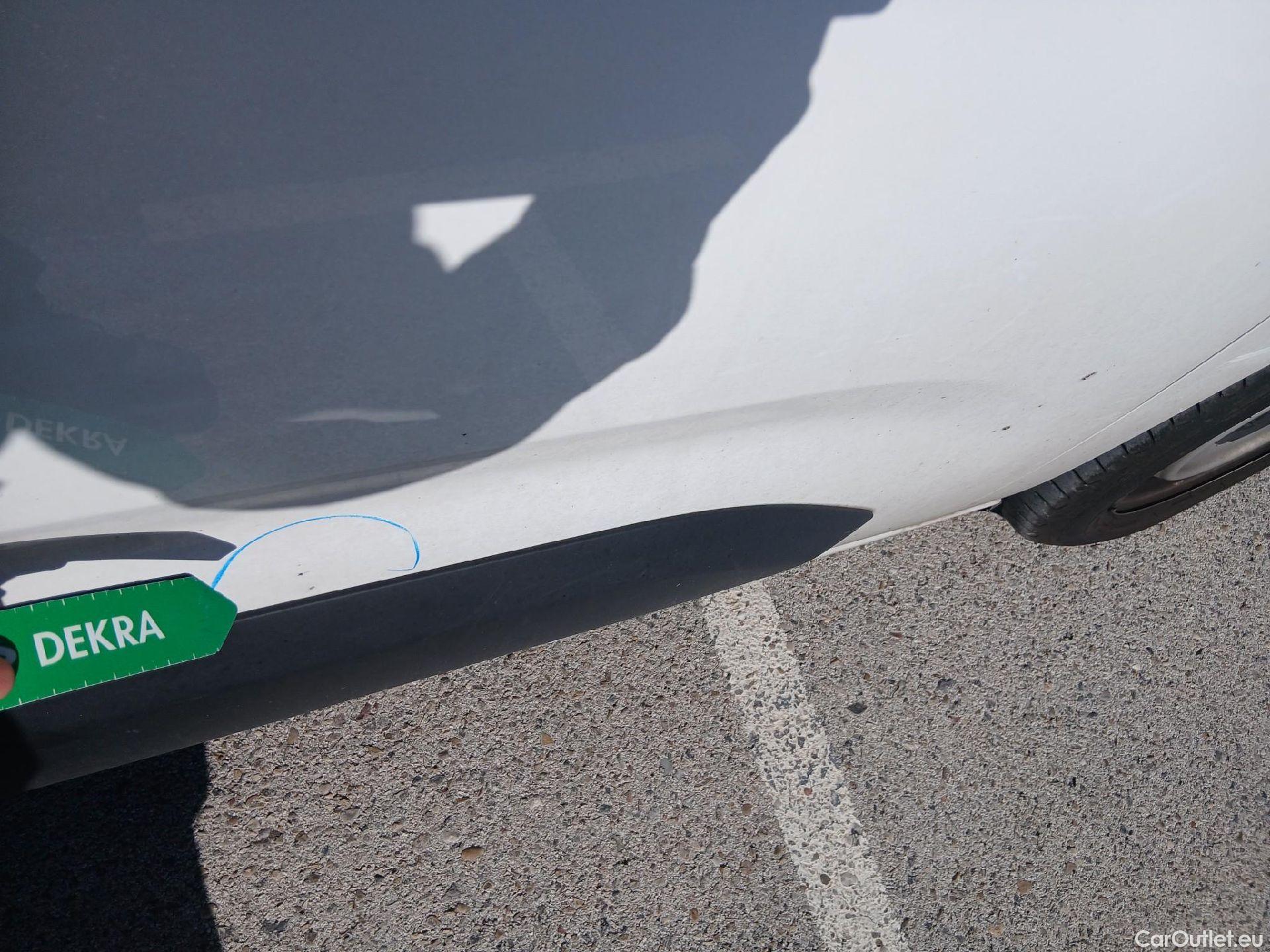  Opel  Combo OPEL  / 2018 / 3P / furgón derivado de turismo 1.5 TD 75kW (100CV) Express L H1 650kg (AC) #30