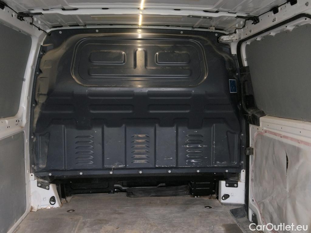  Mercedes  Vito MERCEDES-BENZ  / 2014 / 4P / furgón 114CDI 100kW furgón Pro larga #10