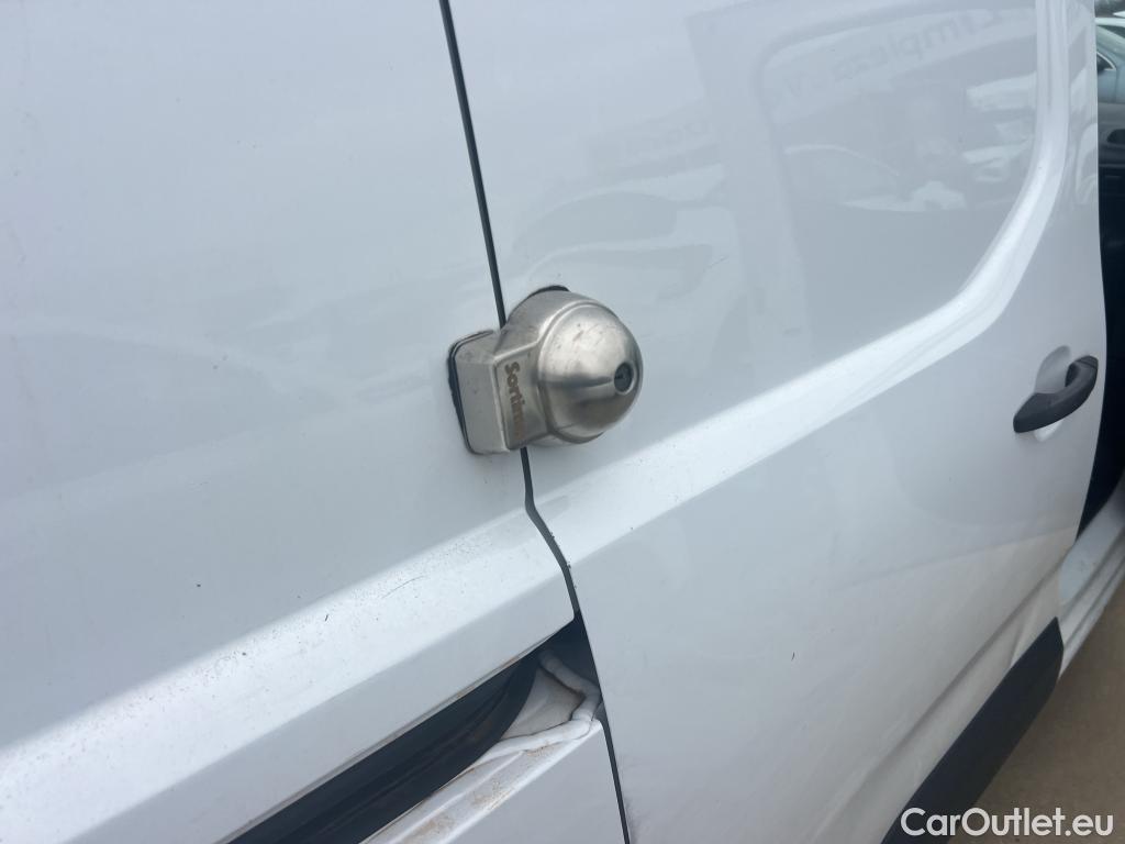  Citroen  Berlingo CITROEN  / 2018 / 3P / furgón derivado de turismo Talla M BlueHDi 100 CONTROL #37