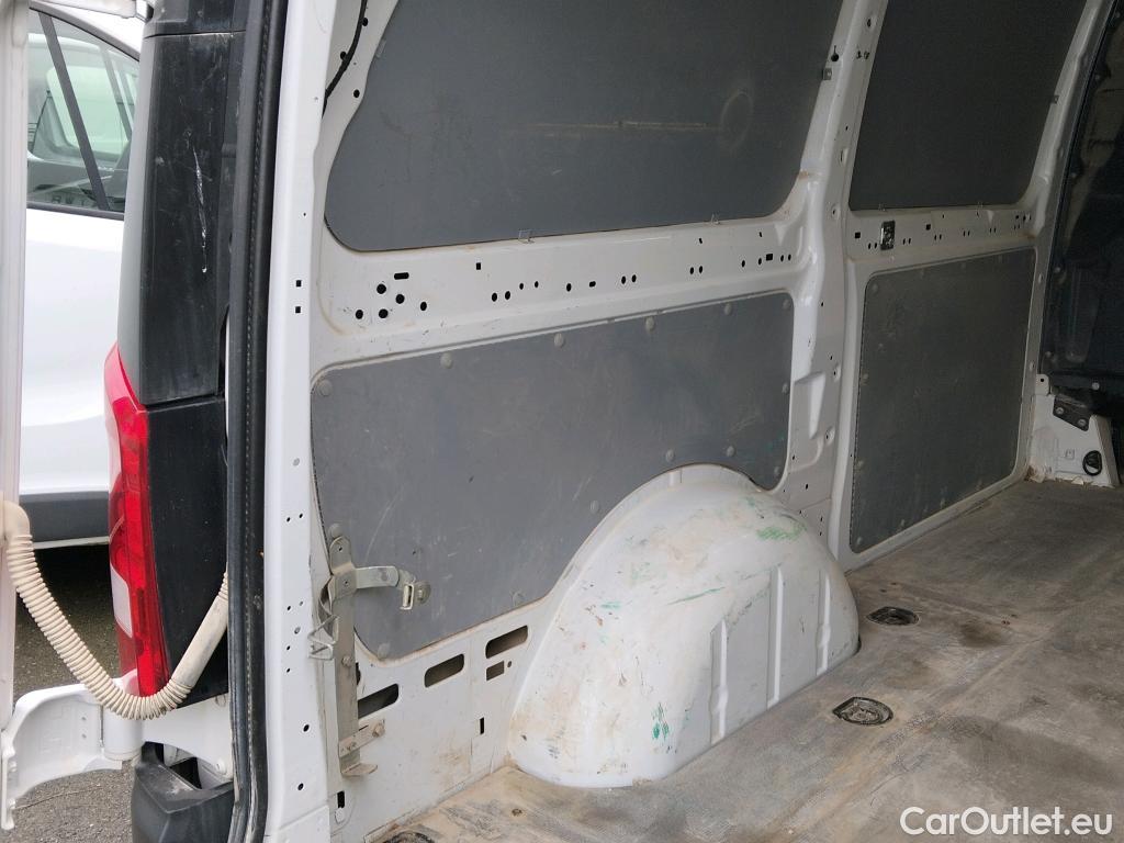  Mercedes  Vito MERCEDES-BENZ  / 2014 / 4P / furgón 114CDI 100kW furgón Pro larga #5