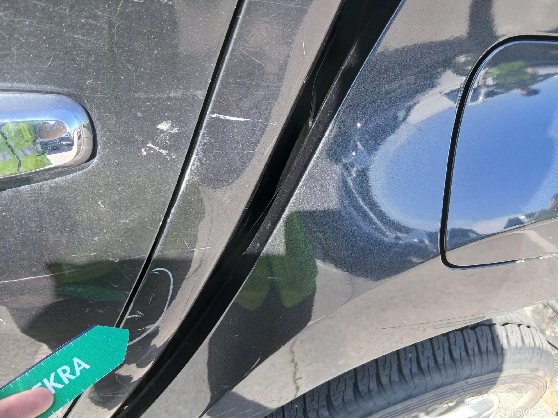  Mitsubishi  L200 MITSUBISHI  / 2019 / 4P / pickup doble cabina D/C 220 DI-D Motion Auto #32