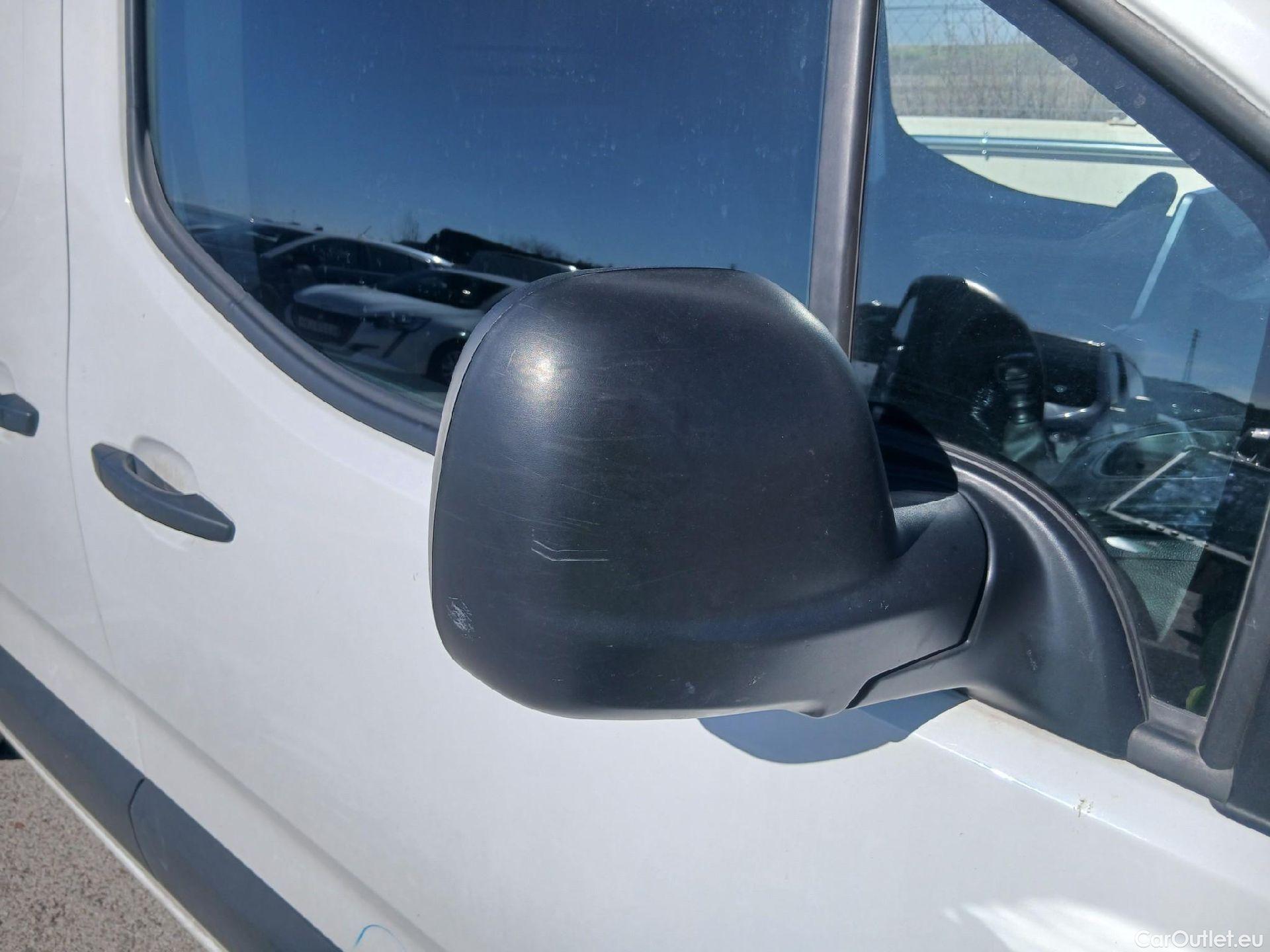  Opel  Combo OPEL  / 2018 / 3P / furgón derivado de turismo 1.5 TD 75kW (100CV) Express L H1 650kg (AC) #33