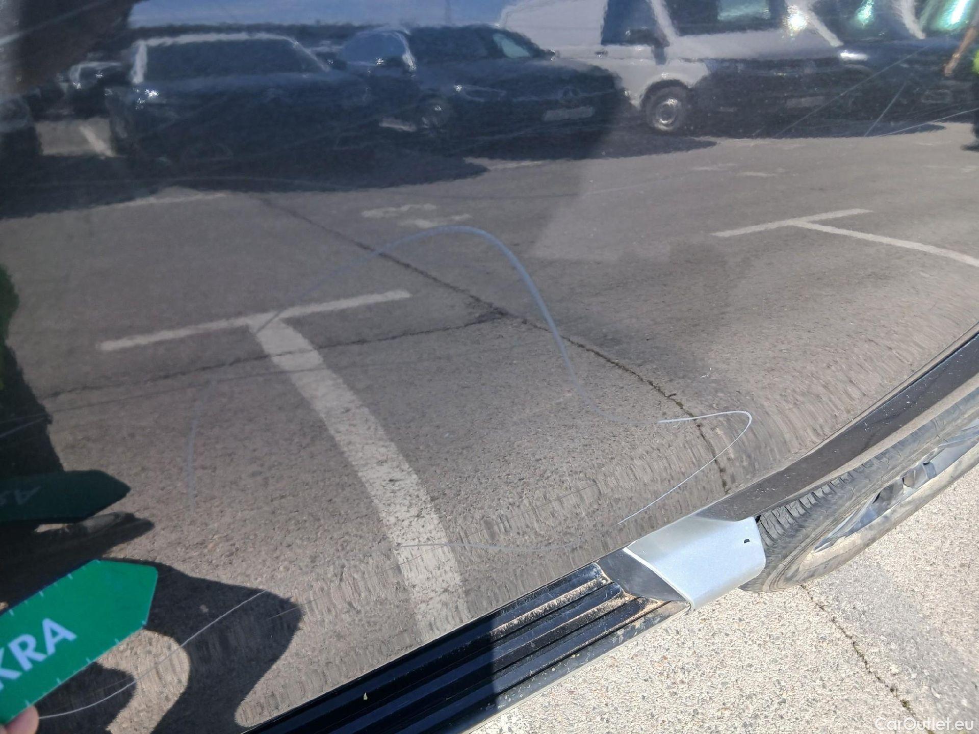  Mitsubishi  L200 MITSUBISHI  / 2019 / 4P / pickup doble cabina D/C 220 DI-D Motion Auto #30