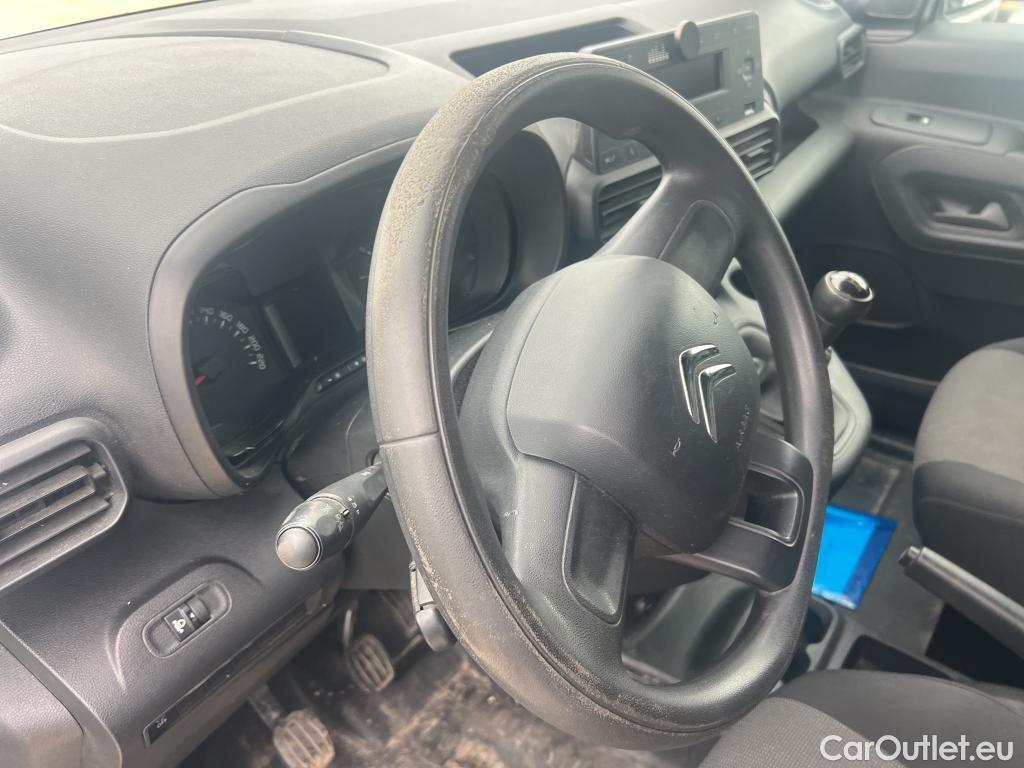  Citroen  Berlingo CITROEN  / 2018 / 3P / furgón derivado de turismo Talla M BlueHDi 100 CONTROL #27