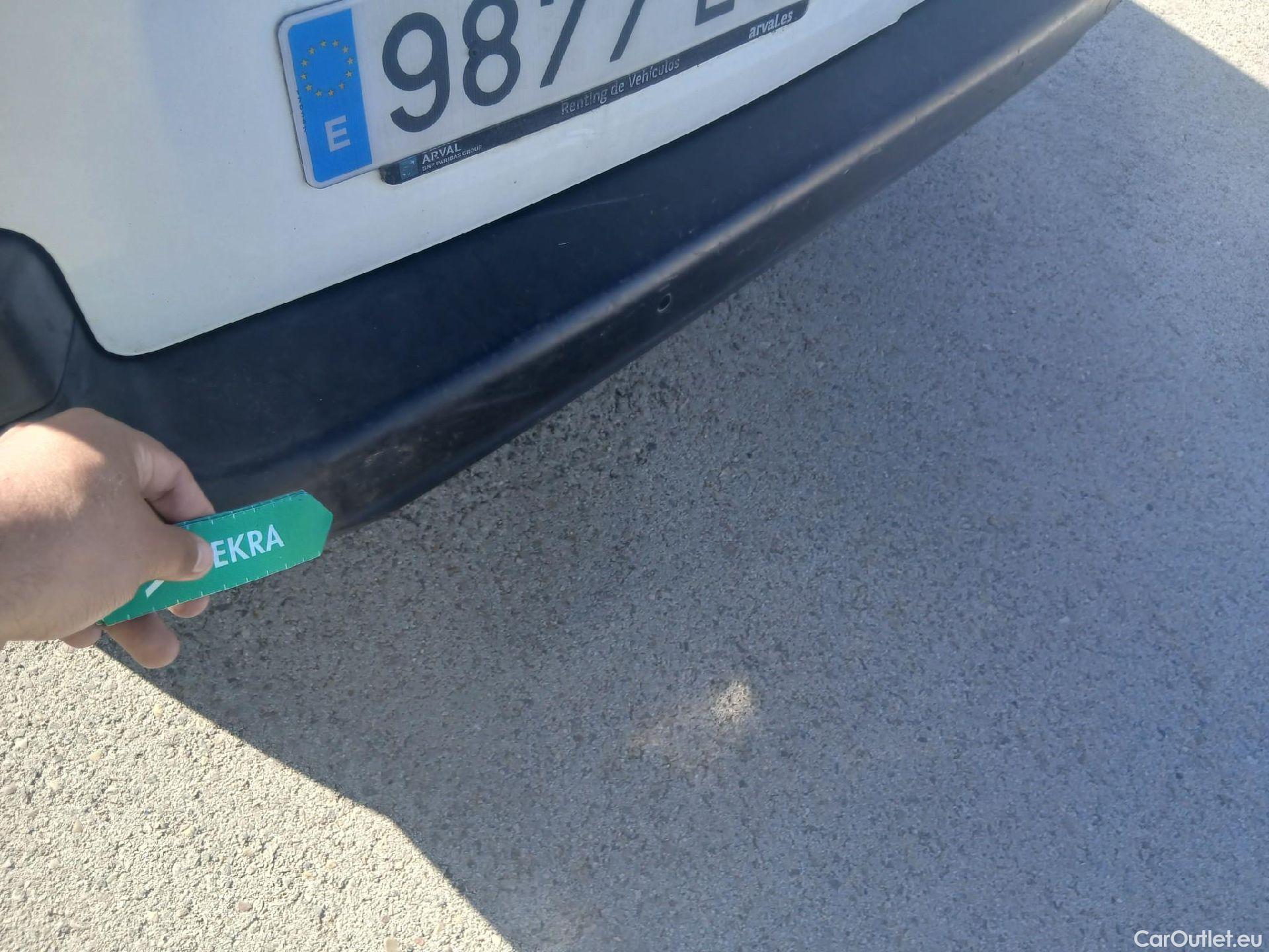  Citroen  Berlingo CITROEN  / 2018 / 4P / furgón derivado de turismo Talla XL BlueHDi 100 CLUB #31