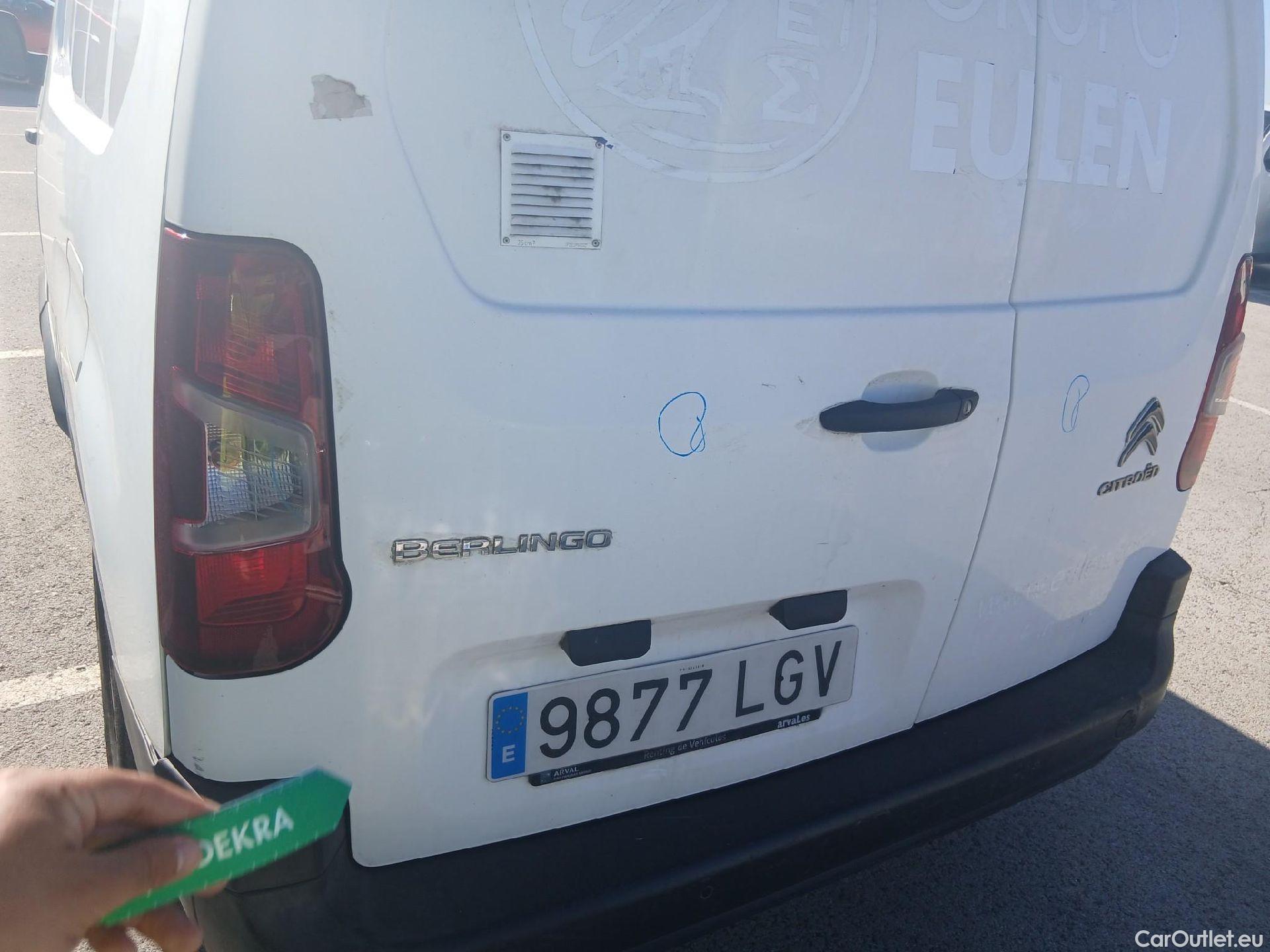  Citroen  Berlingo CITROEN  / 2018 / 4P / furgón derivado de turismo Talla XL BlueHDi 100 CLUB #36