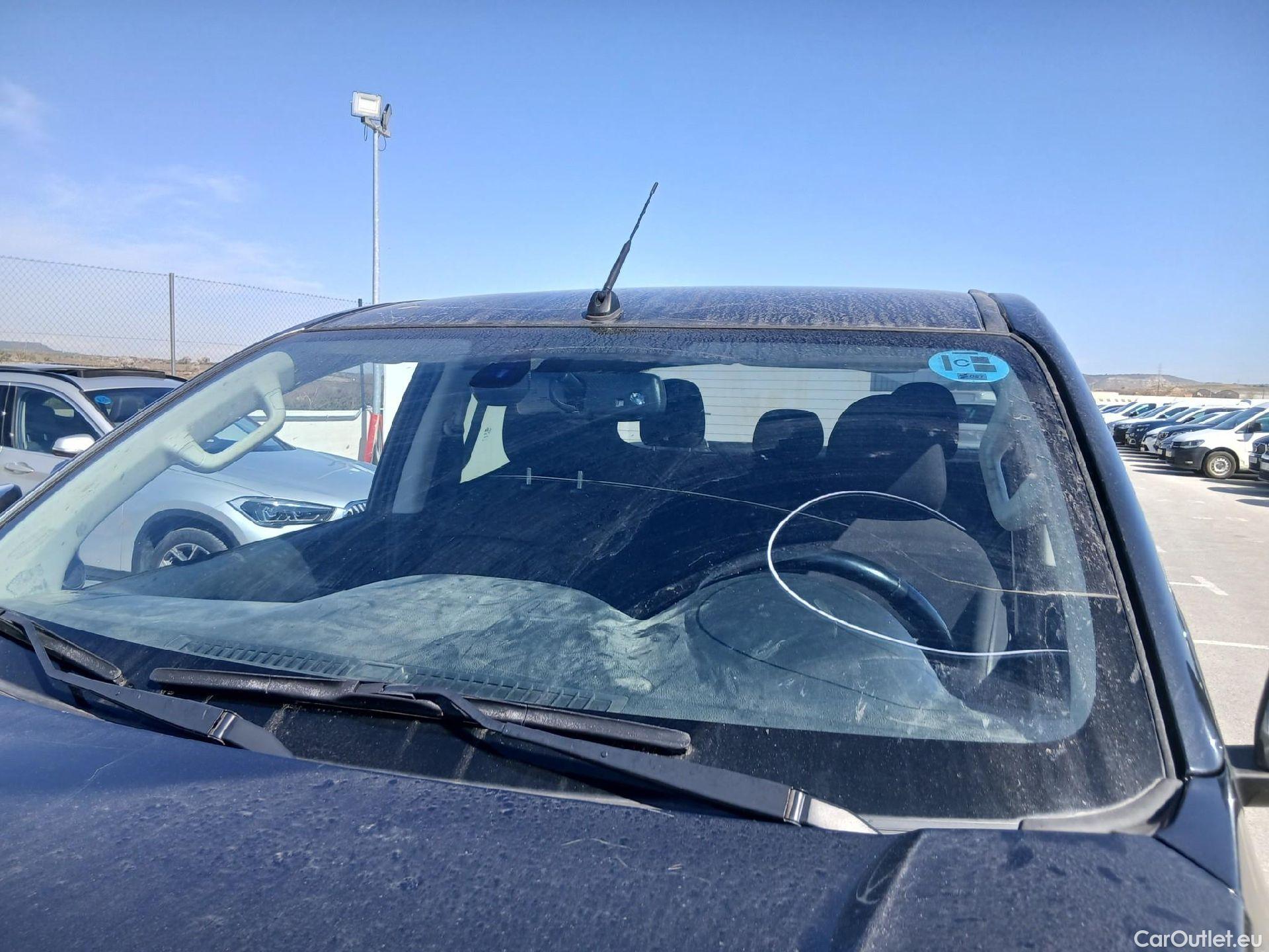  Mitsubishi  L200 MITSUBISHI  / 2019 / 4P / pickup doble cabina D/C 220 DI-D Motion Auto #16