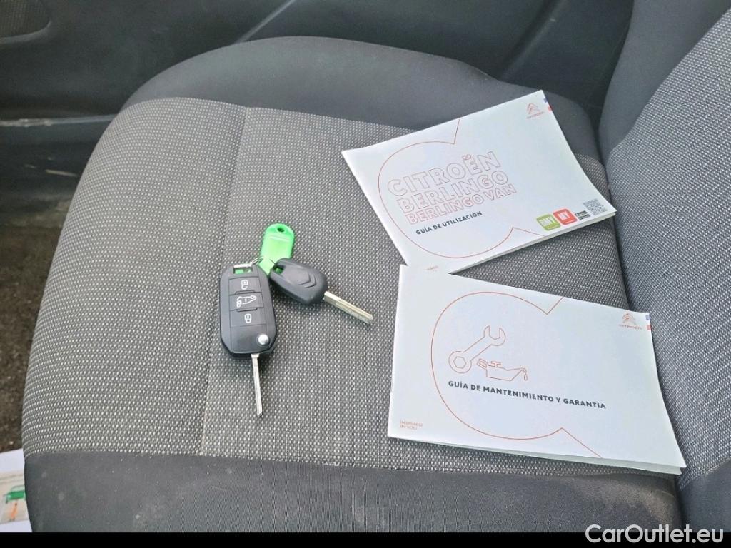  Citroen  Berlingo CITROEN  / 2018 / 3P / furgón derivado de turismo Talla M BlueHDi 100 CONTROL #26