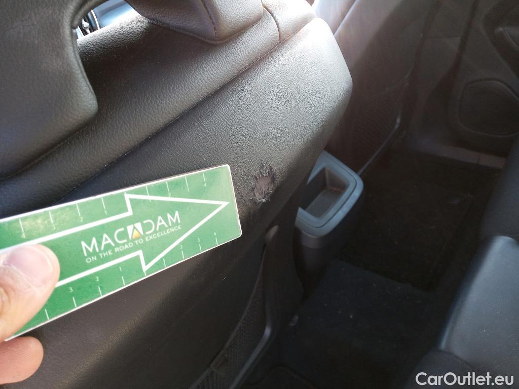  Volvo  XC60 VOLVO  / 2017 / 5P / todoterreno 2.0 D4 Momentum Auto #9