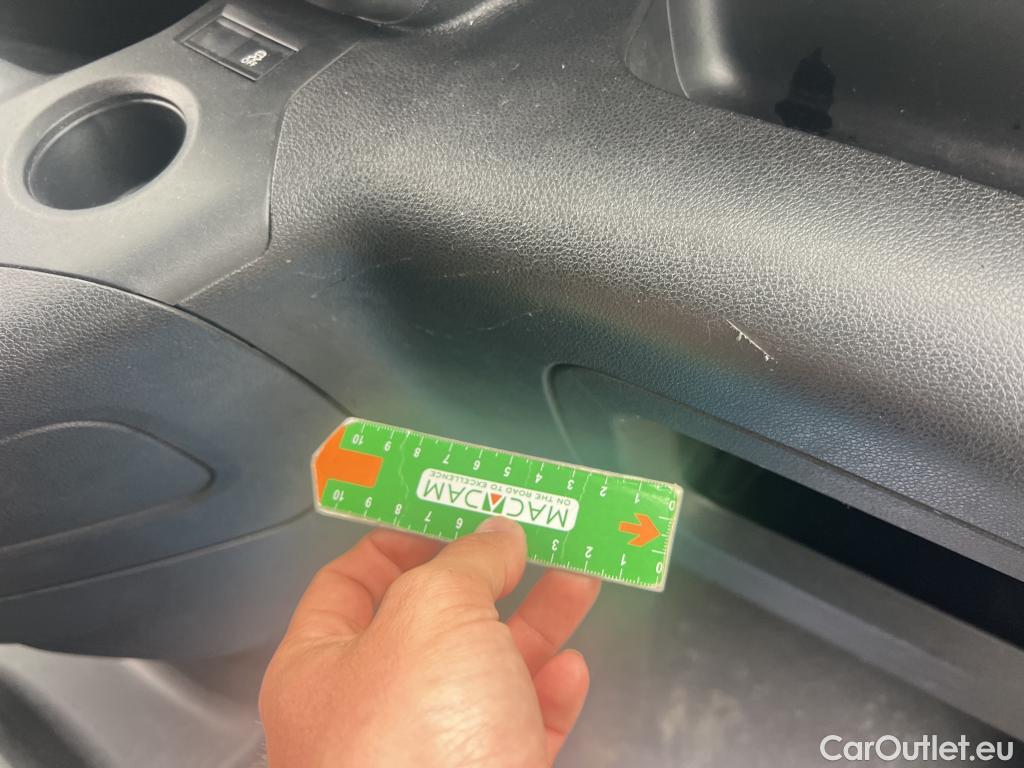  Citroen  Berlingo CITROEN  / 2018 / 3P / furgón derivado de turismo Talla M BlueHDi 100 CONTROL #26