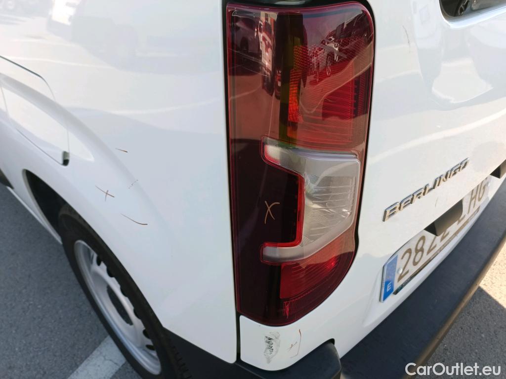  Citroen  Berlingo CITROEN  / 2015 / 4P / combi Talla M BlueHDi 100 S&S LIVE (IND) #9