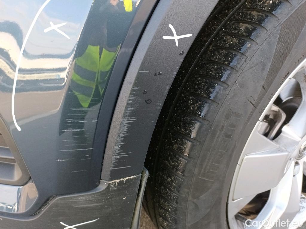  Volvo  XC 40 VOLVO XC40 / 2017 / 5P / todoterreno 2.0 D3 Momentum Auto #19