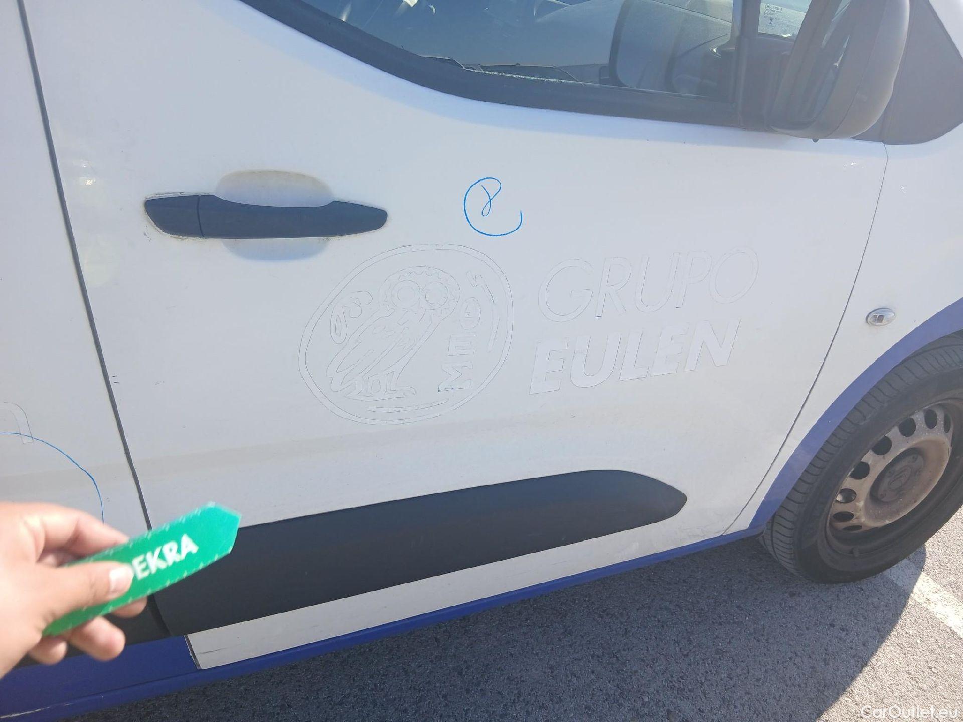  Citroen  Berlingo CITROEN  / 2018 / 4P / furgón derivado de turismo Talla XL BlueHDi 100 CLUB #48