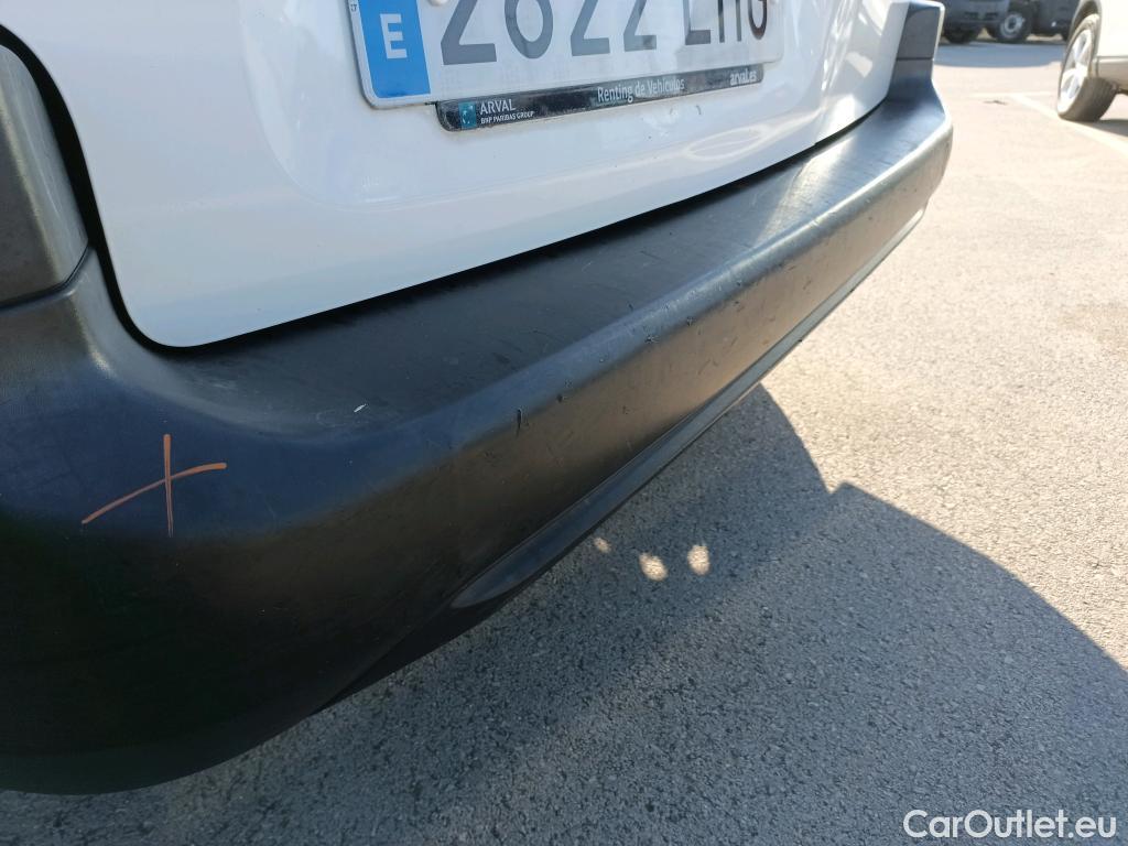  Citroen  Berlingo CITROEN  / 2015 / 4P / combi Talla M BlueHDi 100 S&S LIVE (IND) #37