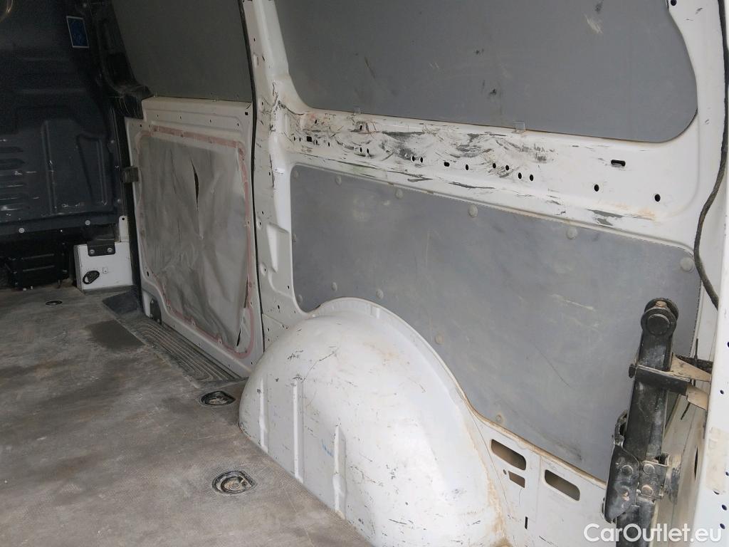  Mercedes  Vito MERCEDES-BENZ  / 2014 / 4P / furgón 114CDI 100kW furgón Pro larga #4