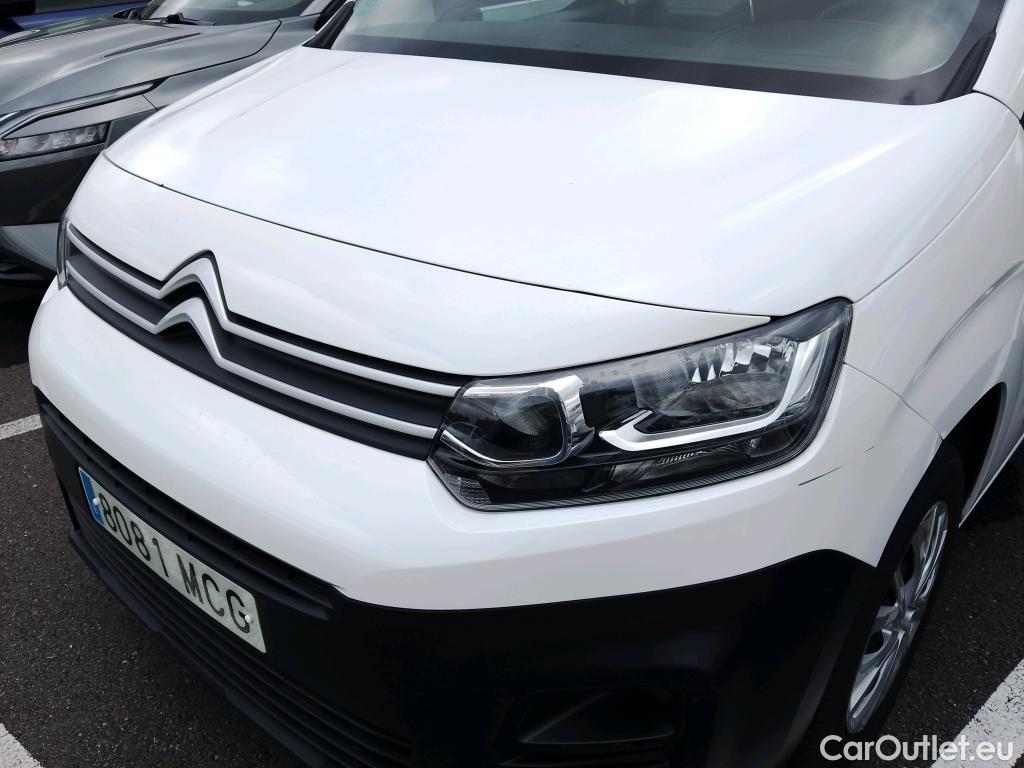  Citroen  Berlingo CITROEN  / 2018 / 4P / combi Talla M BlueHDi 100 S&S LIVE PACK BUSINE #38