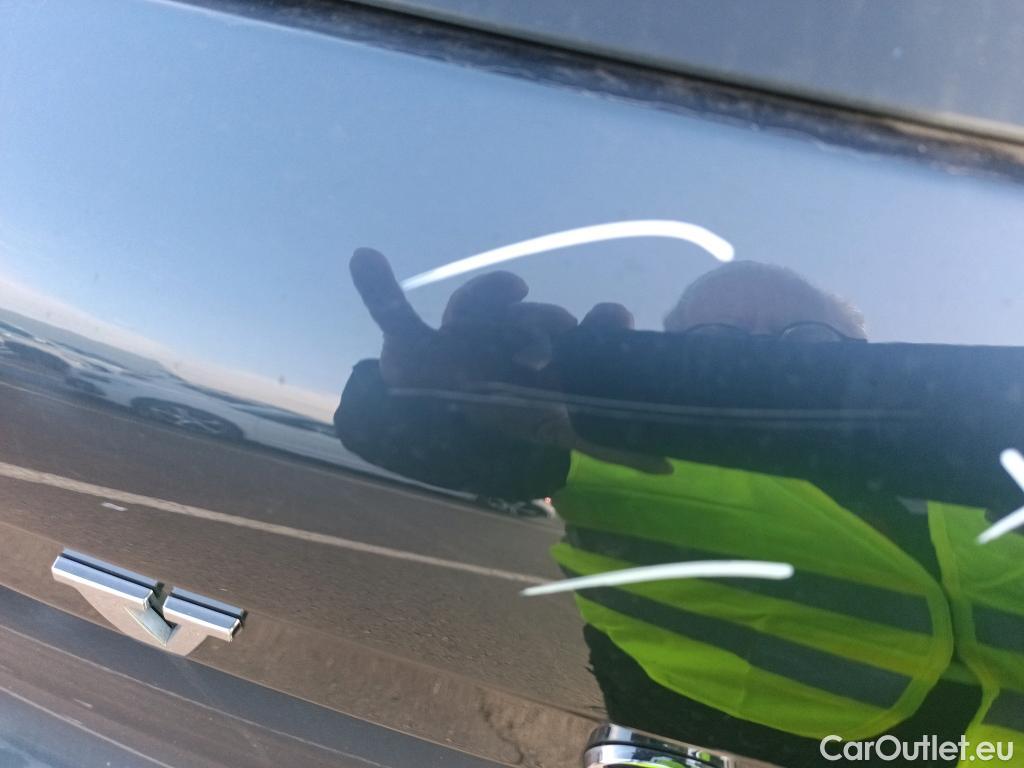  Volvo  XC 40 VOLVO XC40 / 2017 / 5P / todoterreno 2.0 D3 Momentum Auto #2