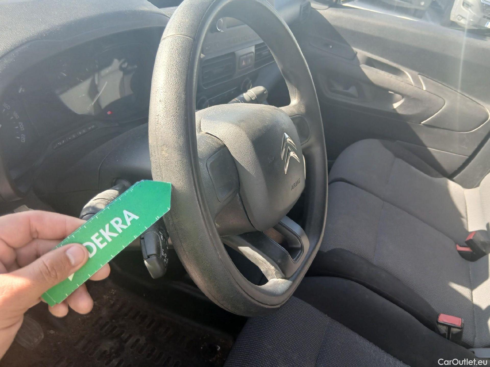  Citroen  Berlingo CITROEN  / 2018 / 4P / furgón derivado de turismo Talla XL BlueHDi 100 CLUB #9