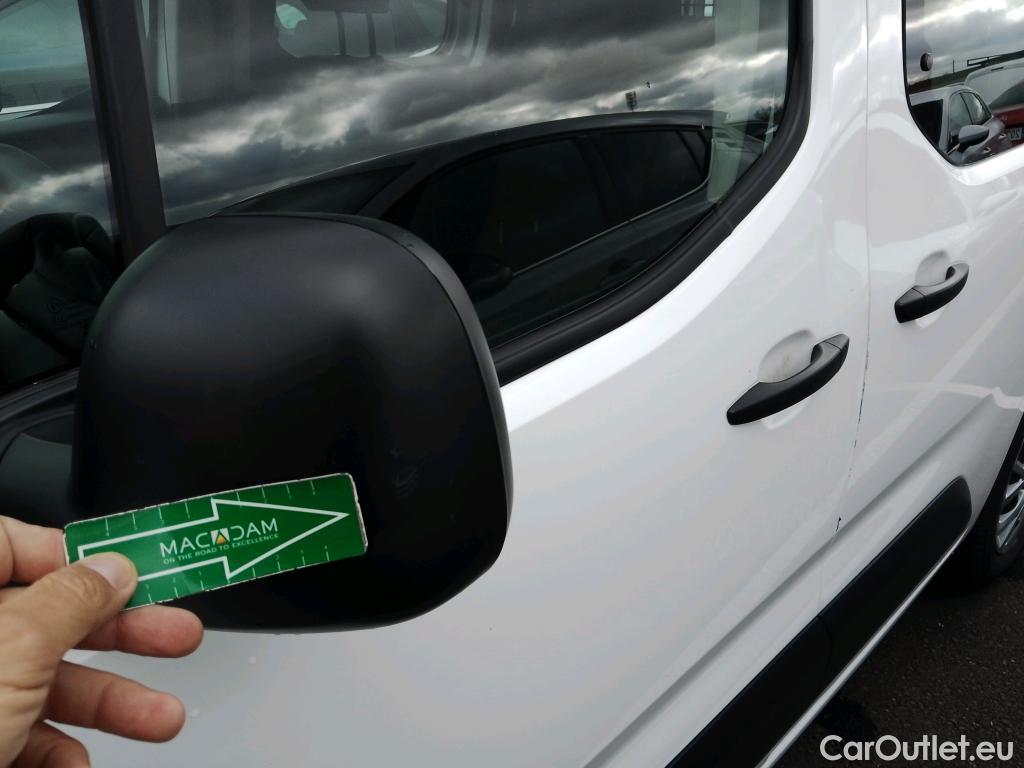  Citroen  Berlingo CITROEN  / 2018 / 4P / combi Talla M BlueHDi 100 S&S LIVE PACK BUSINE #50