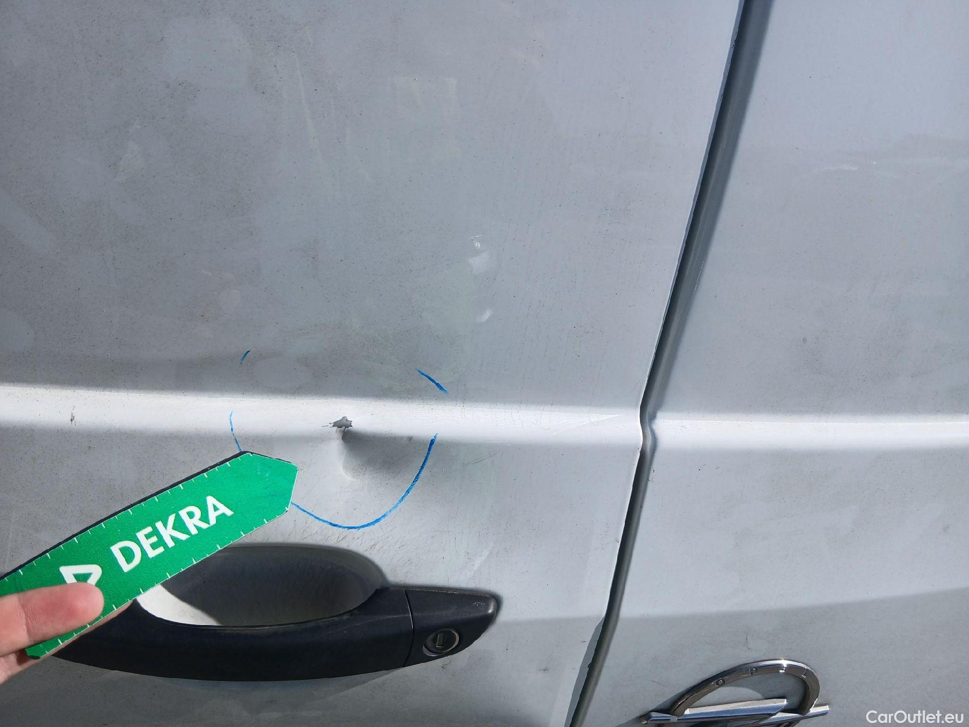  Opel  Combo OPEL  / 2018 / 3P / furgón derivado de turismo 1.5 TD 75kW (100CV) Express L H1 650kg (AC) #18