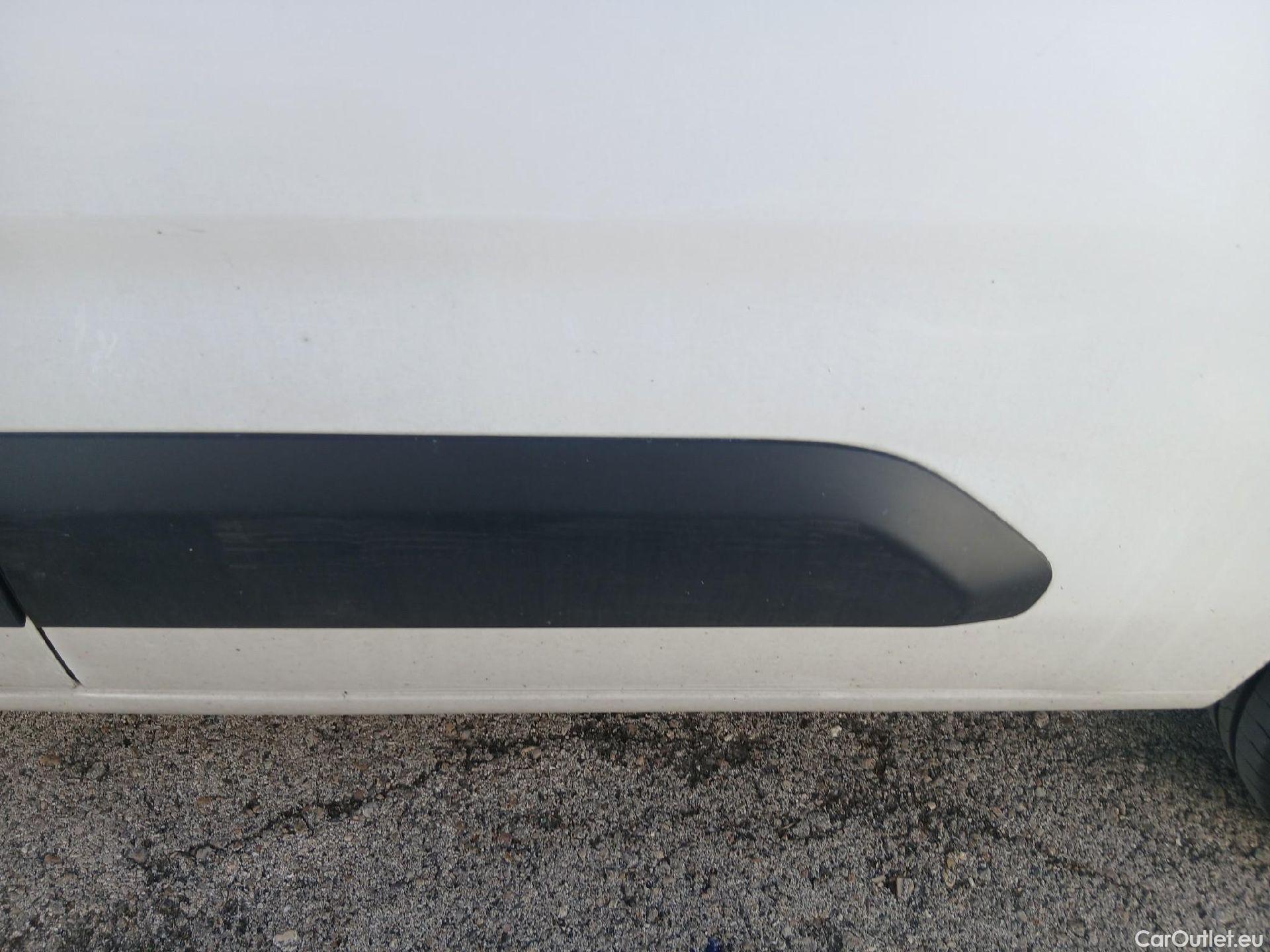  Opel  Combo OPEL  / 2018 / 3P / furgón derivado de turismo 1.5 TD 75kW (100CV) Express L H1 650kg (AC) #14