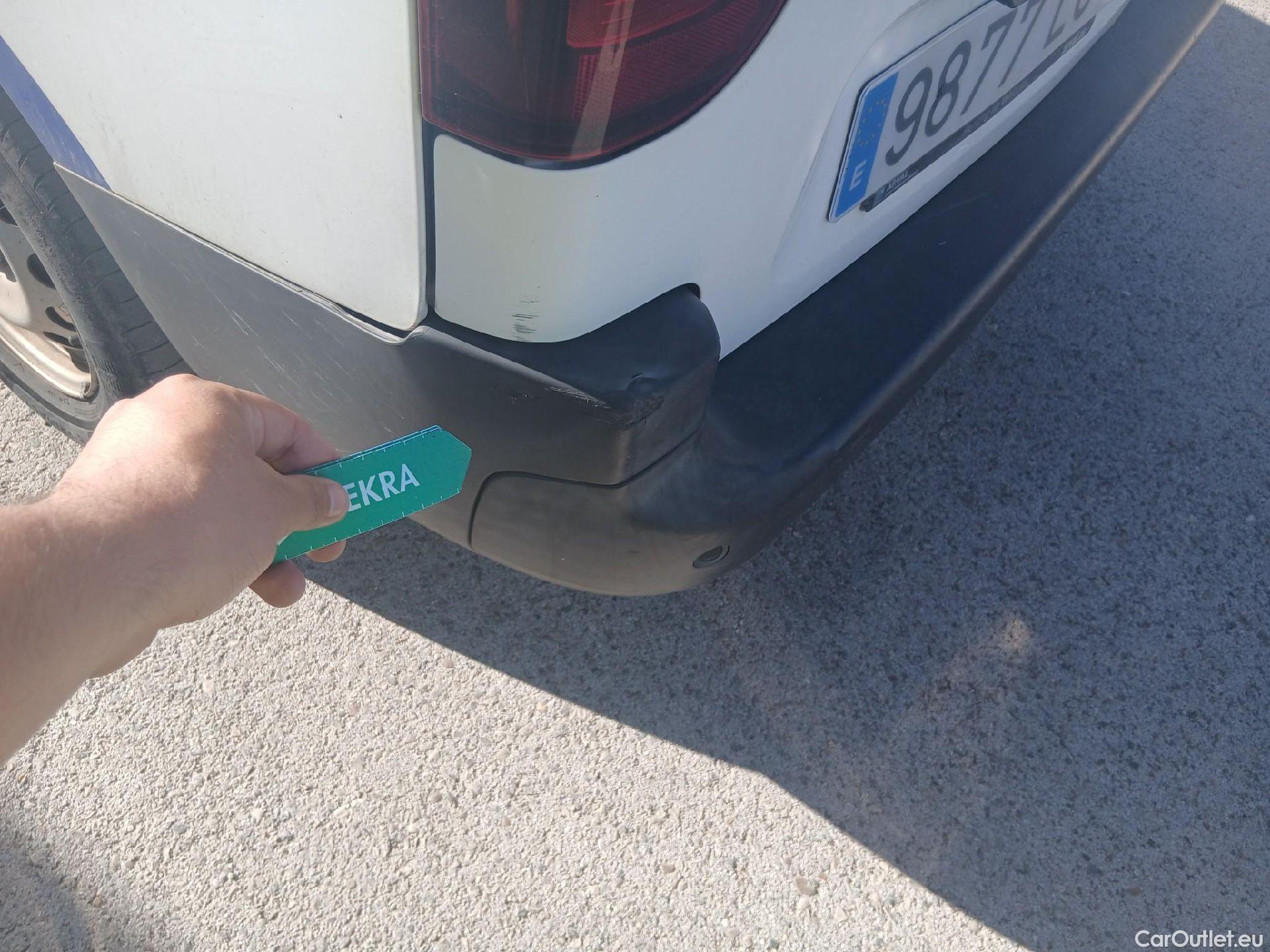  Citroen  Berlingo CITROEN  / 2018 / 4P / furgón derivado de turismo Talla XL BlueHDi 100 CLUB #29