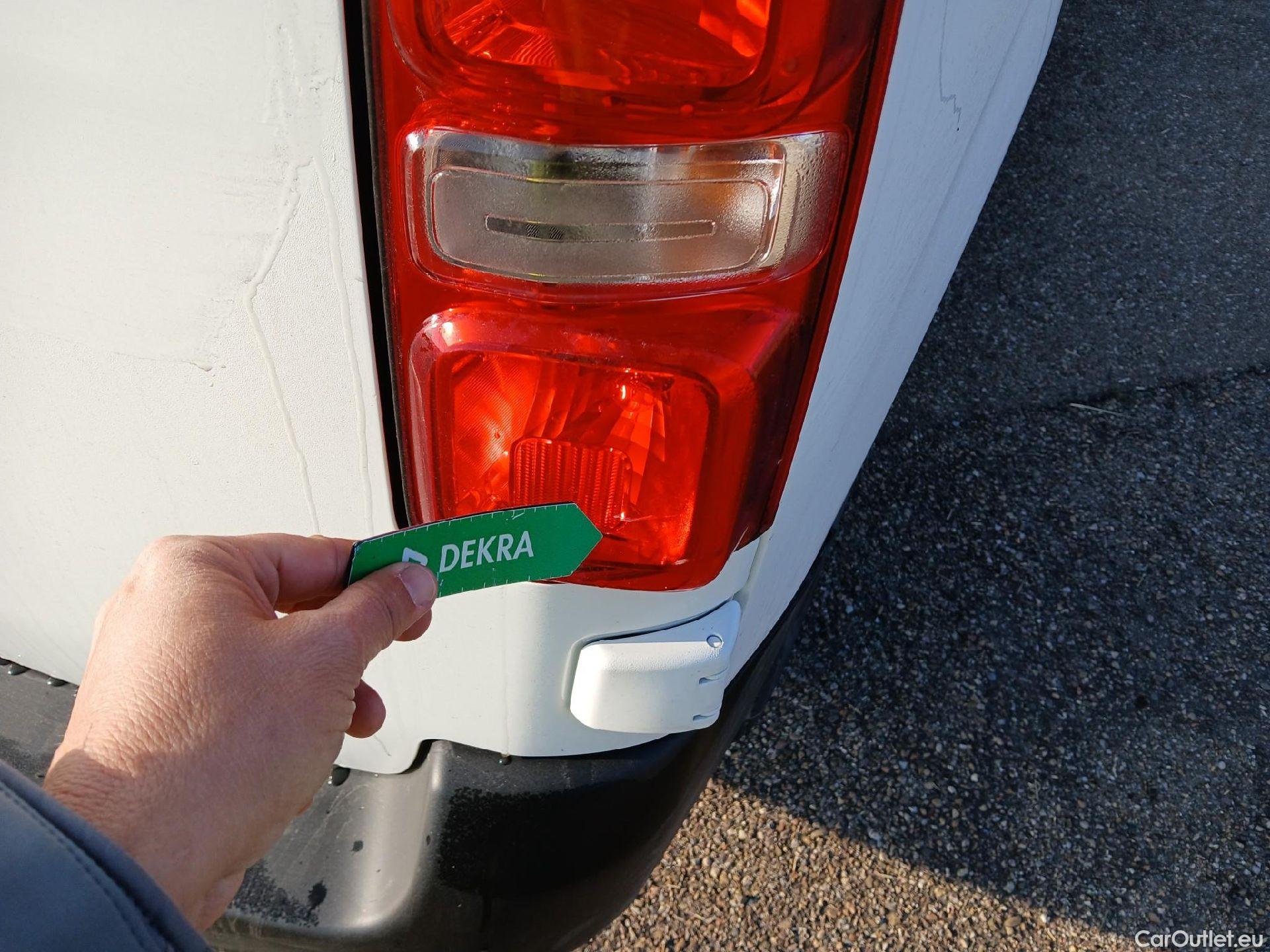  Opel  Vivaro OPEL  / 2019 / 4P / furgón 1.5 Diésel 88kW (120CV) M Std Express #16