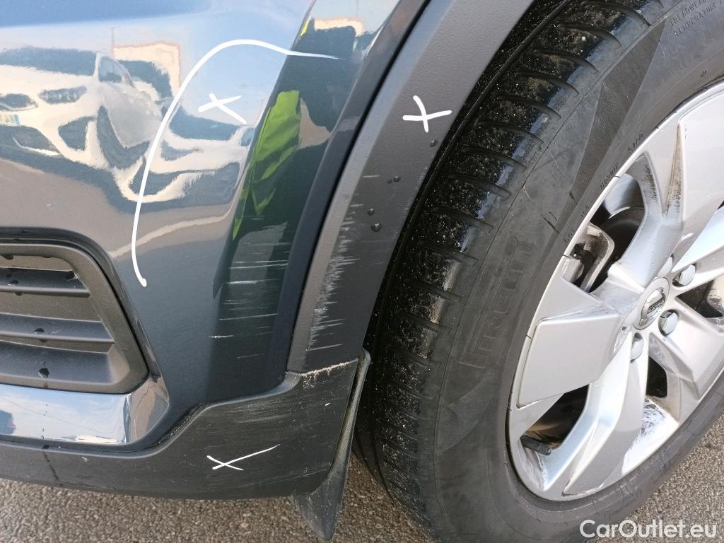  Volvo  XC 40 VOLVO XC40 / 2017 / 5P / todoterreno 2.0 D3 Momentum Auto #18