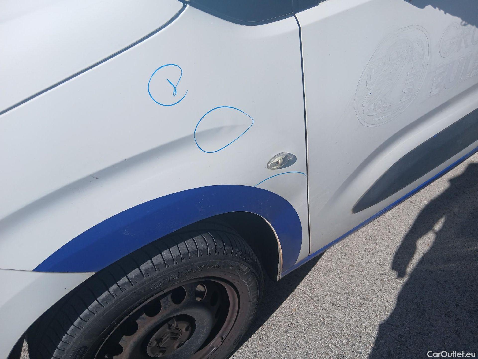  Citroen  Berlingo CITROEN  / 2018 / 4P / furgón derivado de turismo Talla XL BlueHDi 100 CLUB #20