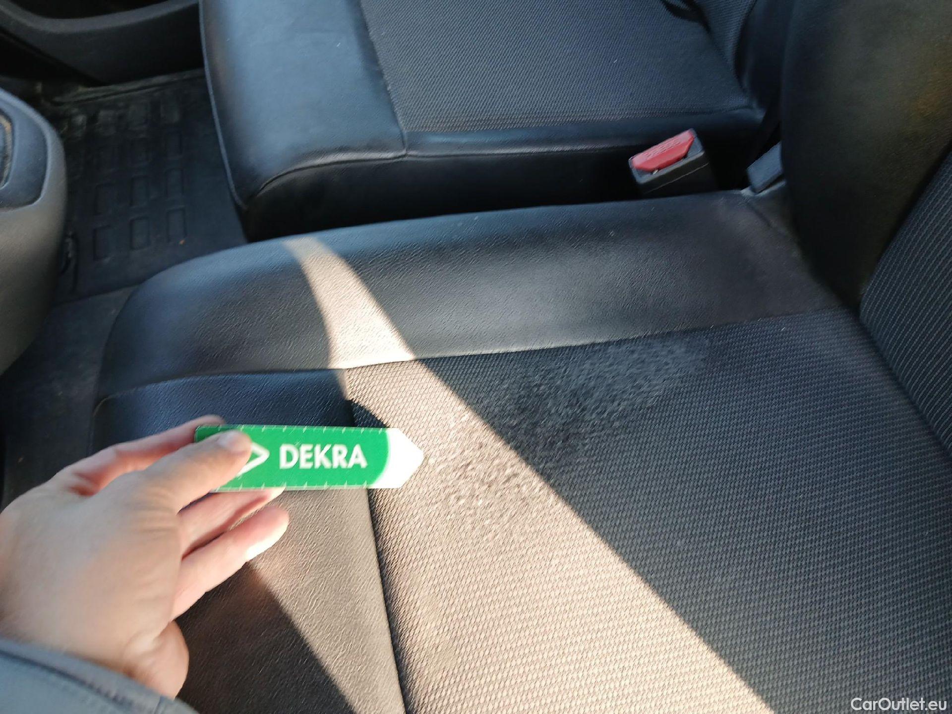  Opel  Vivaro OPEL  / 2019 / 4P / furgón 1.5 Diésel 88kW (120CV) M Std Express #3