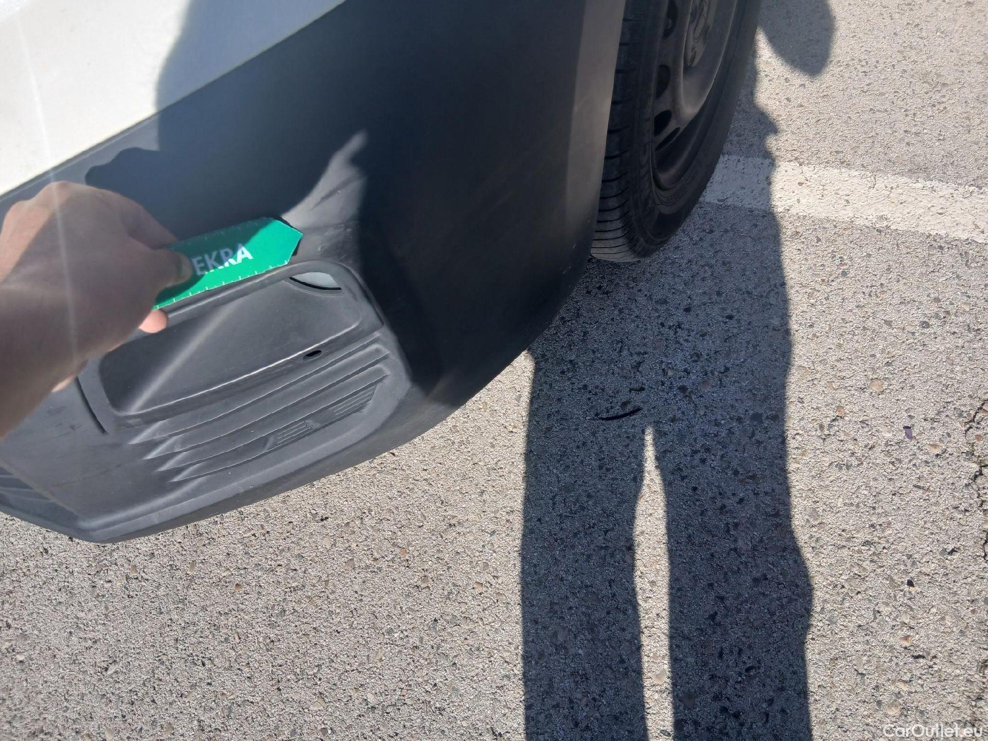  Citroen  Berlingo CITROEN  / 2018 / 4P / furgón derivado de turismo Talla XL BlueHDi 100 CLUB #11