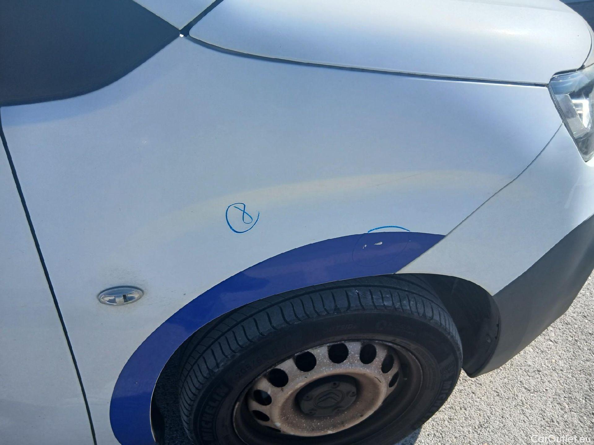  Citroen  Berlingo CITROEN  / 2018 / 4P / furgón derivado de turismo Talla XL BlueHDi 100 CLUB #51