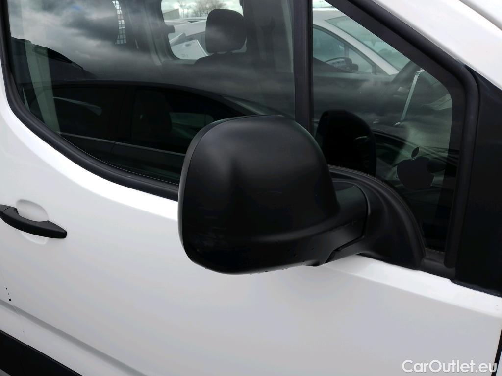  Citroen  Berlingo CITROEN  / 2018 / 4P / combi Talla M BlueHDi 100 S&S LIVE PACK BUSINE #52