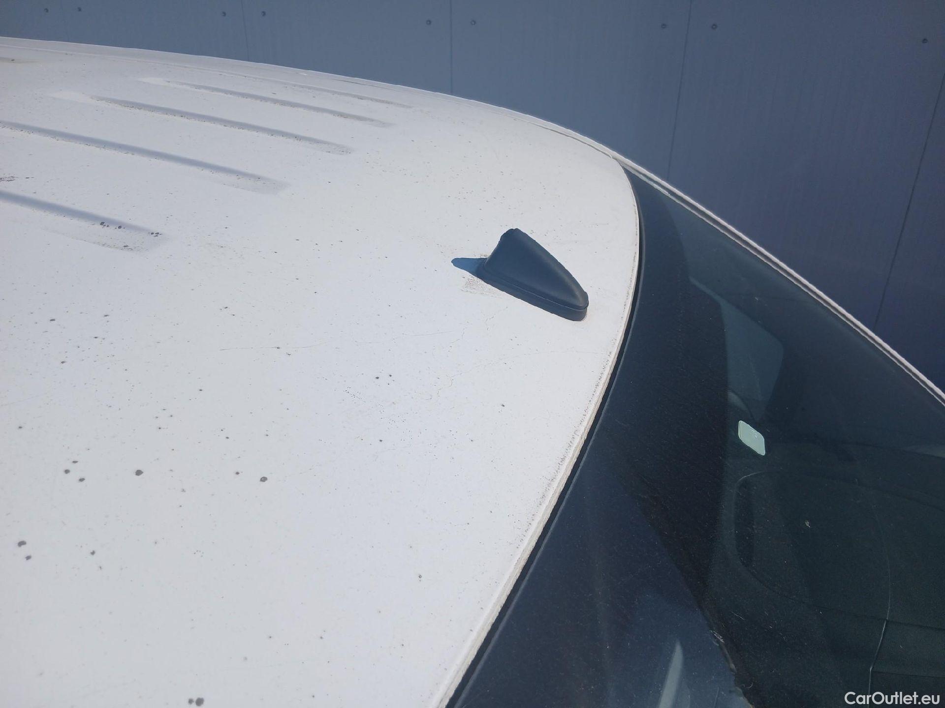  Citroen  Berlingo CITROEN  / 2018 / 4P / furgón derivado de turismo Talla XL BlueHDi 100 CLUB #53