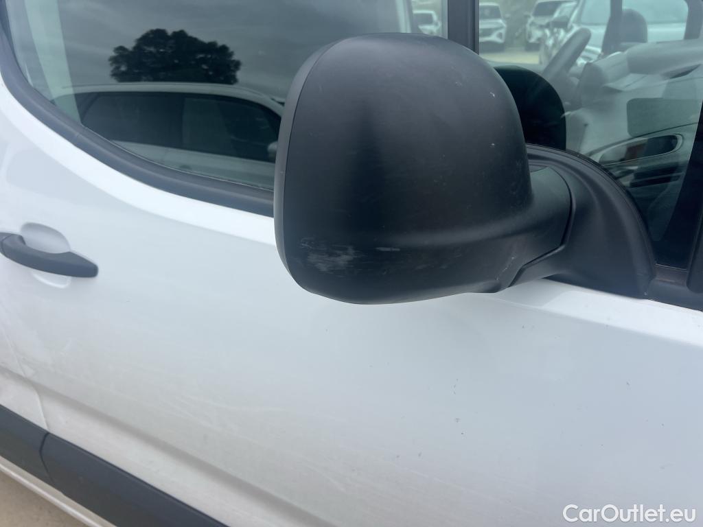  Citroen  Berlingo CITROEN  / 2018 / 3P / furgón derivado de turismo Talla M BlueHDi 100 CONTROL #33