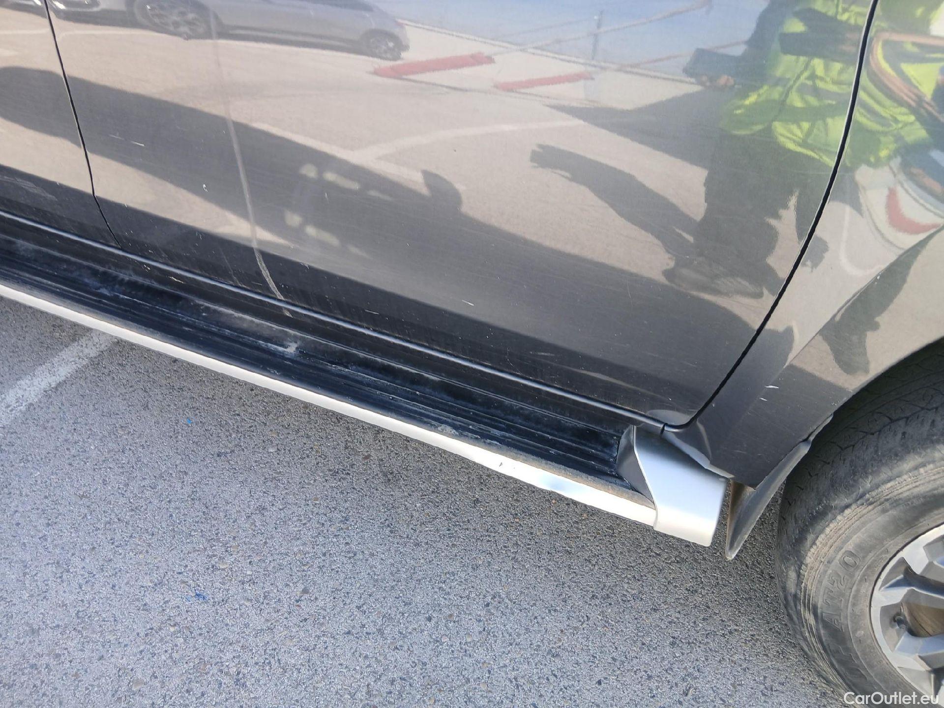  Mitsubishi  L200 MITSUBISHI  / 2019 / 4P / pickup doble cabina D/C 220 DI-D Motion Auto #58