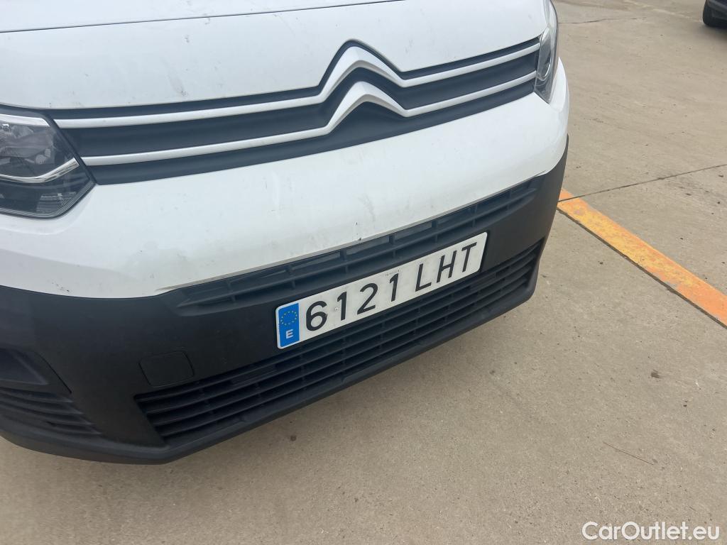  Citroen  Berlingo CITROEN  / 2018 / 3P / furgón derivado de turismo Talla M BlueHDi 100 CONTROL #17