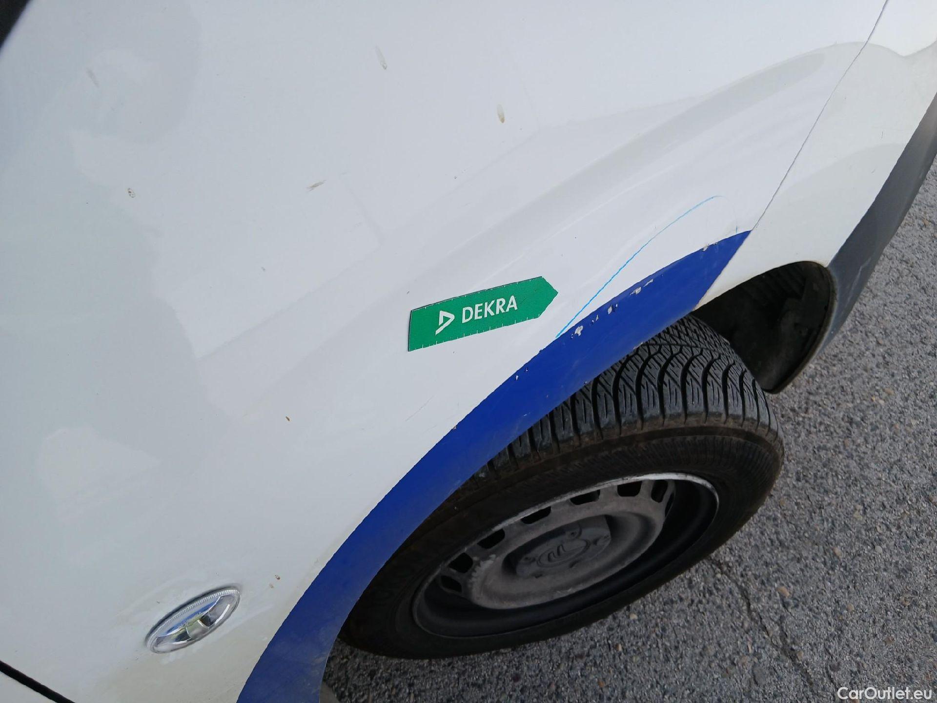  Citroen  Berlingo CITROEN  / 2018 / 3P / furgón derivado de turismo Talla M BlueHDi 100 CONTROL #37