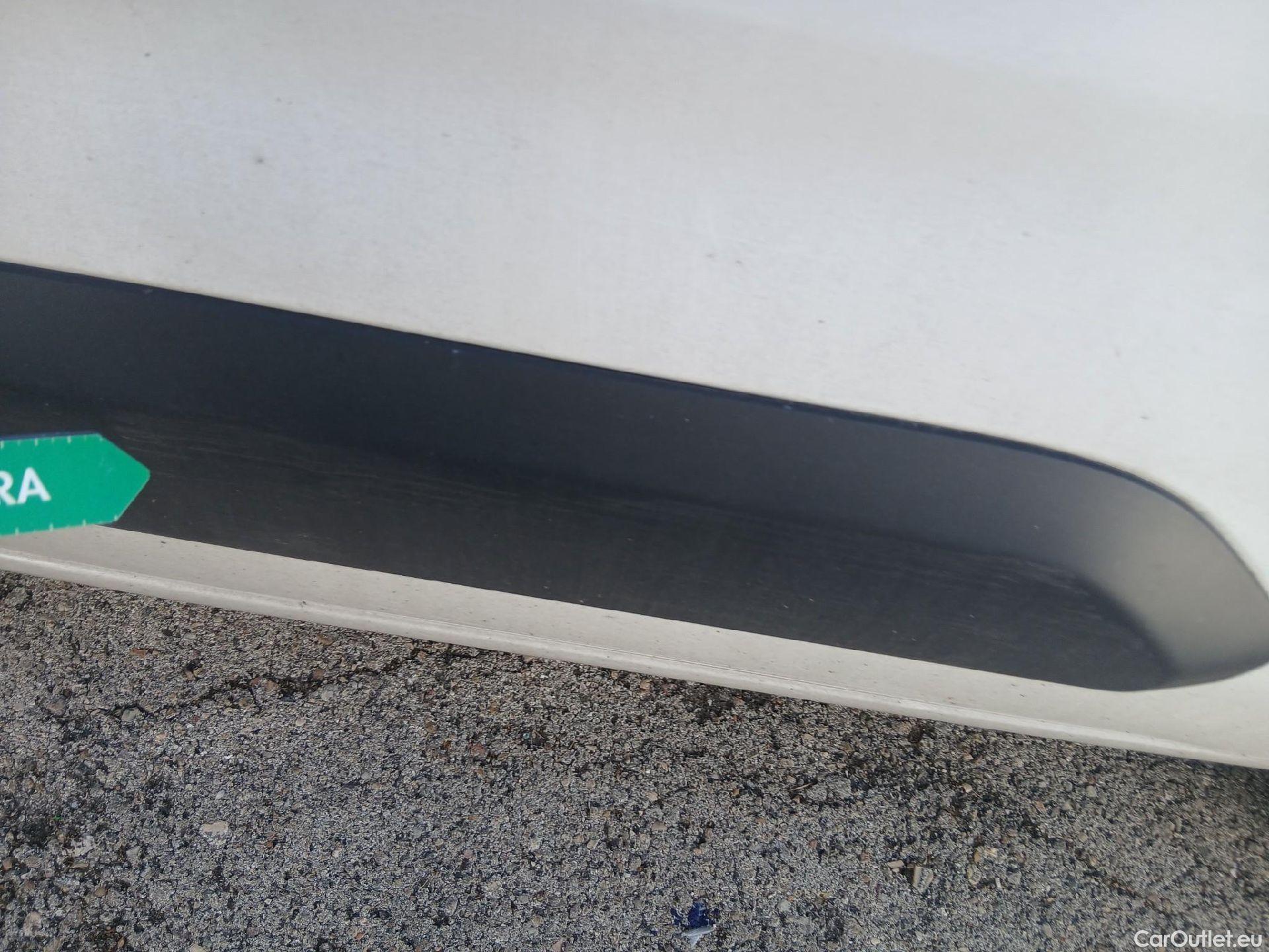  Opel  Combo OPEL  / 2018 / 3P / furgón derivado de turismo 1.5 TD 75kW (100CV) Express L H1 650kg (AC) #15