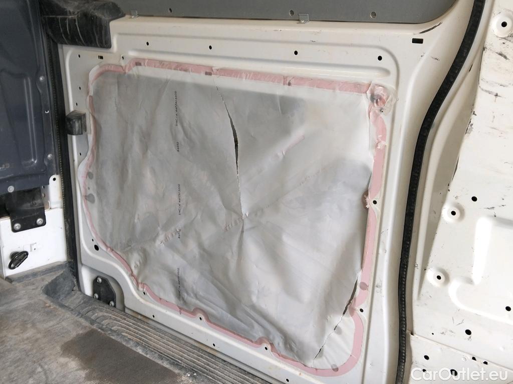  Mercedes  Vito MERCEDES-BENZ  / 2014 / 4P / furgón 114CDI 100kW furgón Pro larga #19