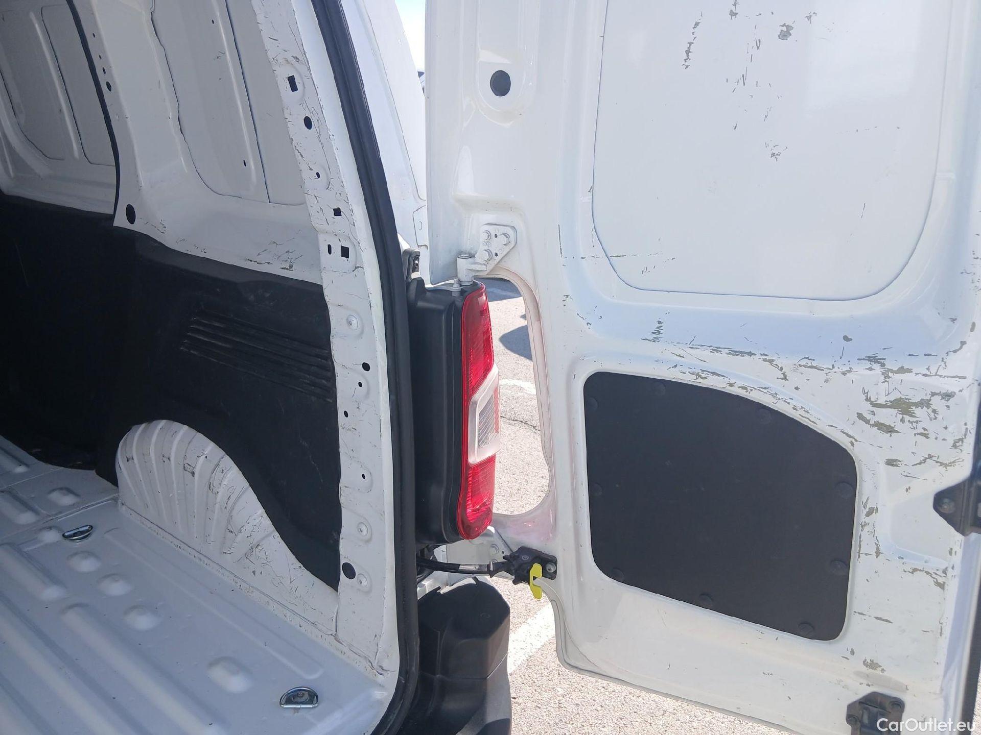  Opel  Combo OPEL  / 2018 / 3P / furgón derivado de turismo 1.5 TD 75kW (100CV) Express L H1 650kg (AC) #2