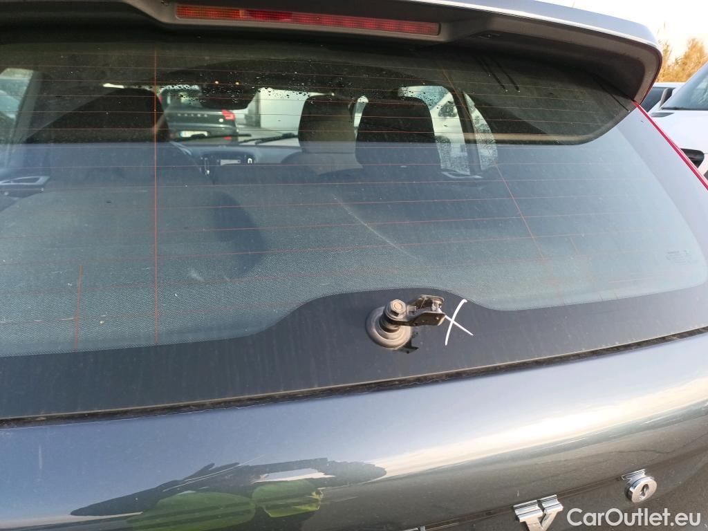  Volvo  XC 40 VOLVO XC40 / 2017 / 5P / todoterreno 2.0 D3 Momentum Auto #9