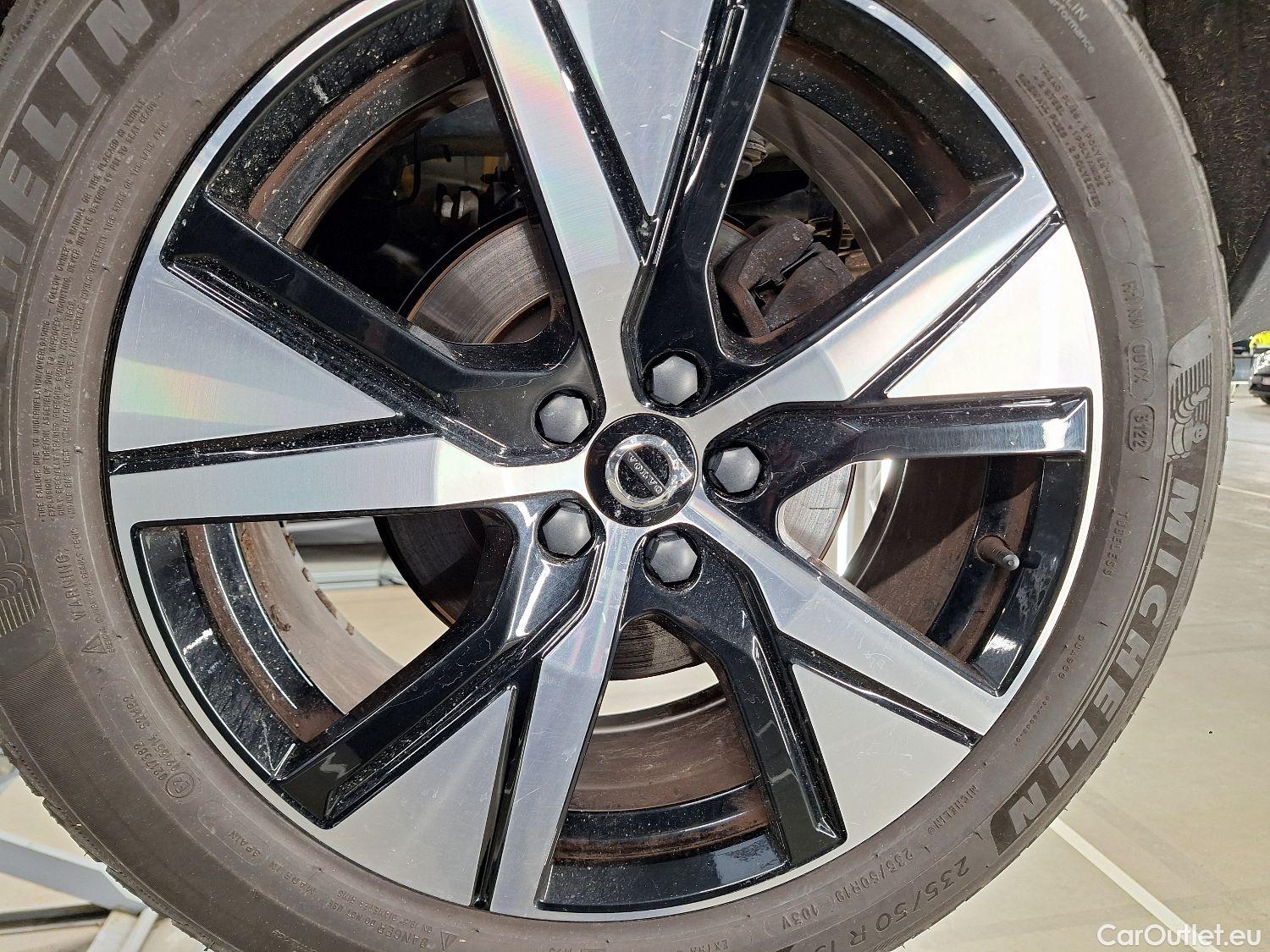  Volvo  XC 40 Volvo, XC40 '17 PHEV, Volvo XC40 T4 Recharge Geartronic R-Design 5d #3