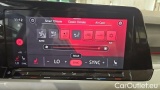  Volkswagen  Golf  2.0 TDI SCR Life Variant #14