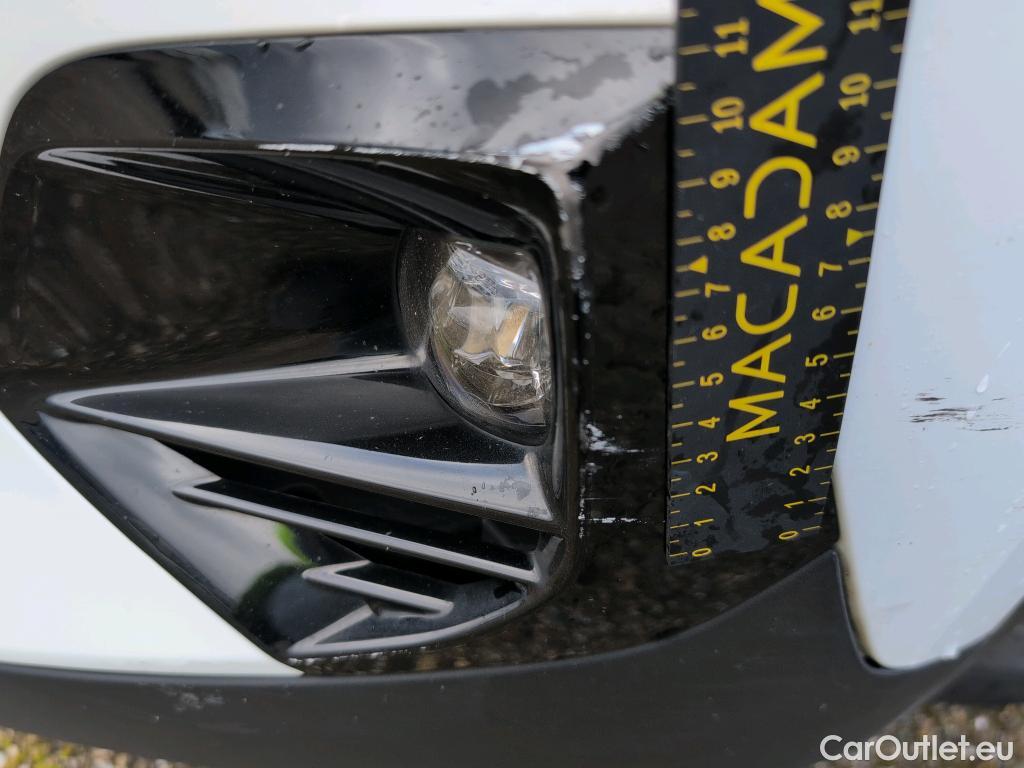  Peugeot  2008  Allure Pack 1.5 HDi 130CV BVA8 E6d #10