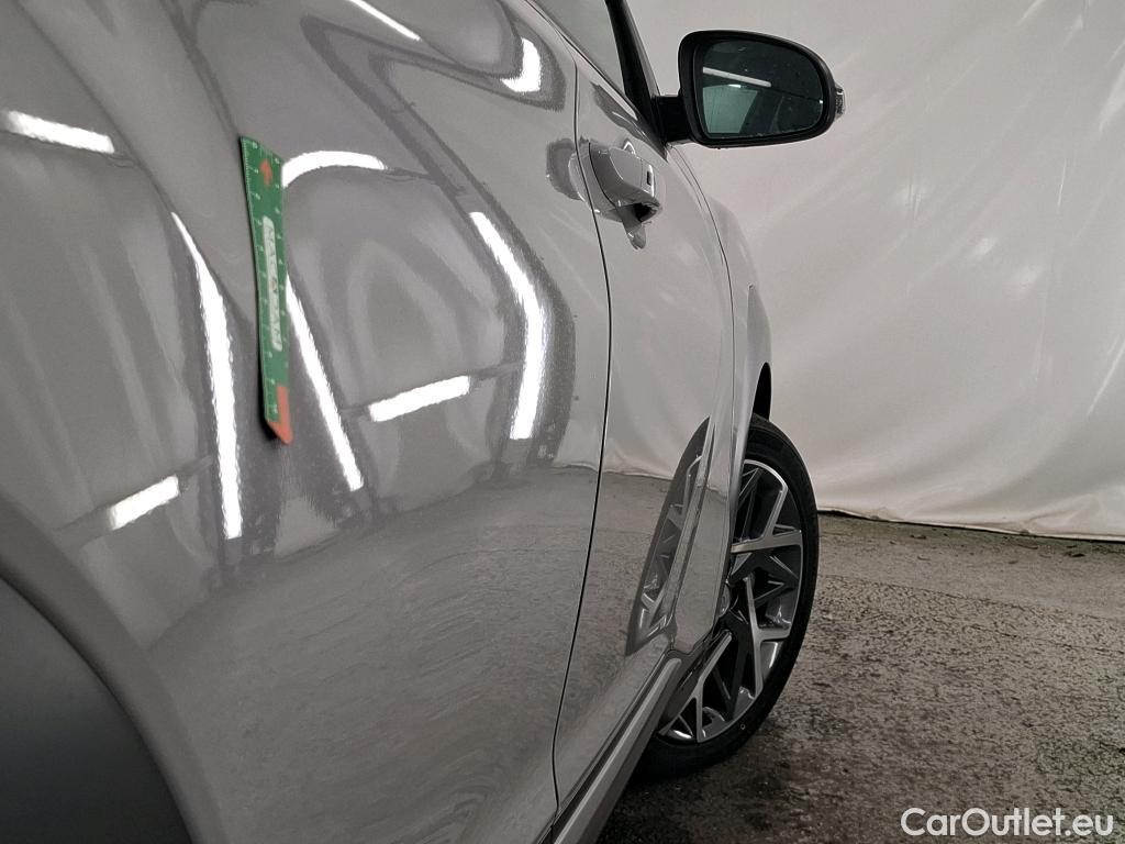  Hyundai  Konna HYUNDAI Kona / 2020 / 5P / SUV 1.6 HYBRID 141 EXECUTIVE HEV #14