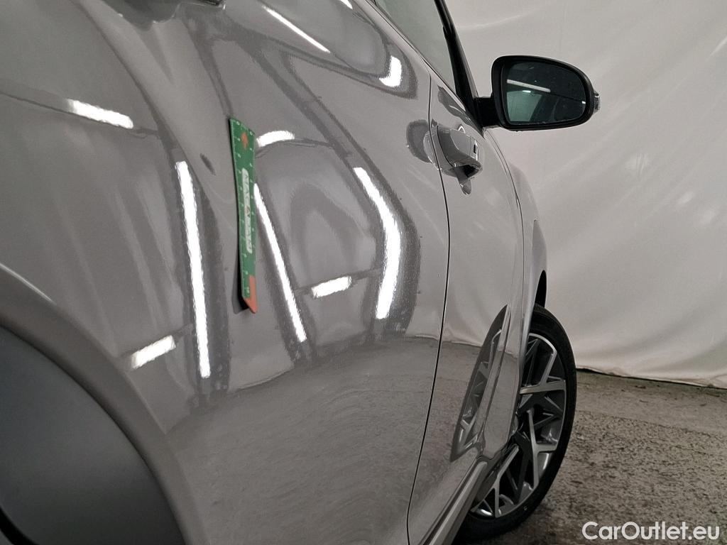  Hyundai  Konna HYUNDAI Kona / 2020 / 5P / SUV 1.6 HYBRID 141 EXECUTIVE HEV #16