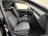  Volkswagen  Passat Variant 2.0 TDI SCR DSG Business Automatic Diesel  71 #7