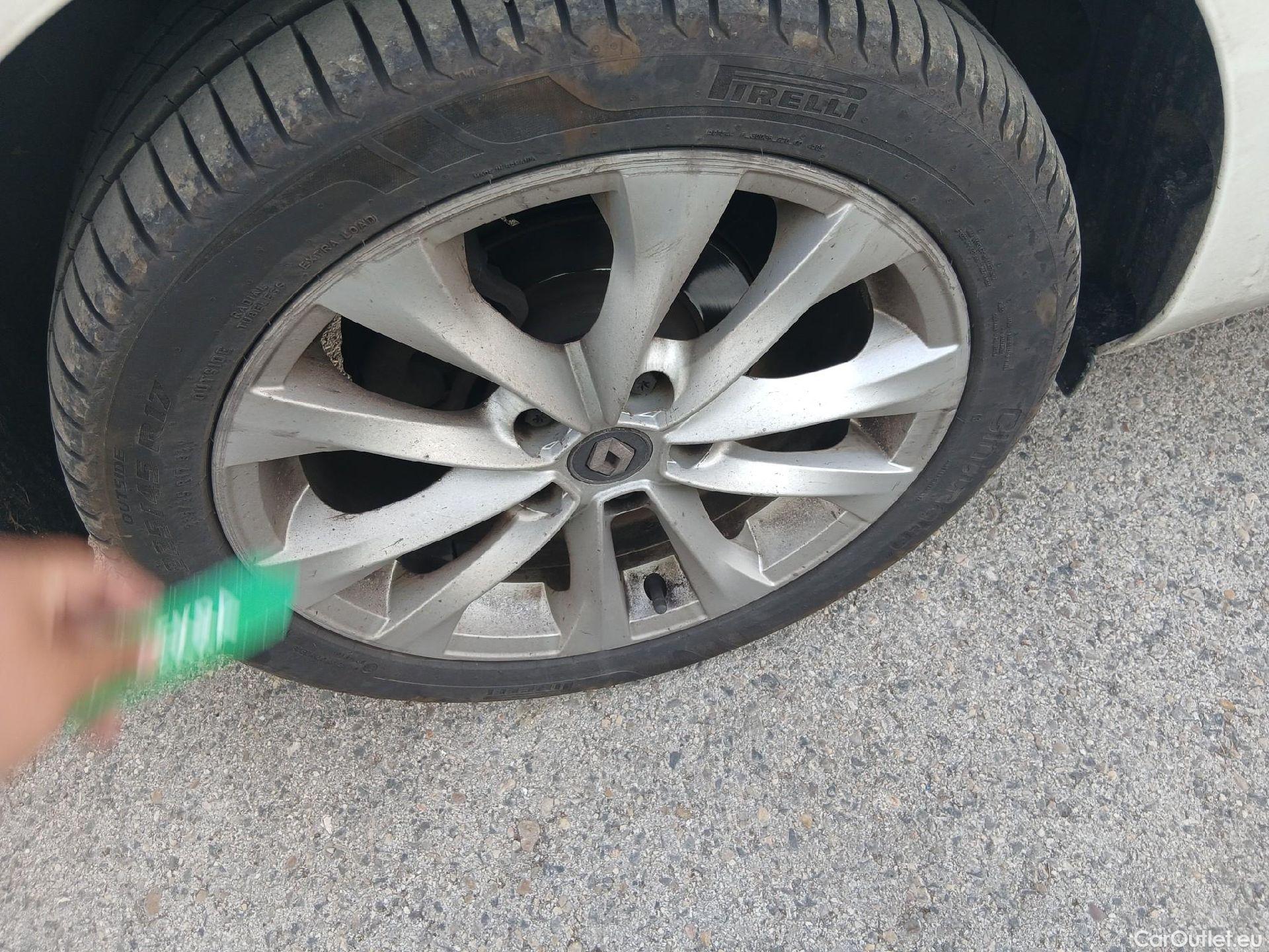  Renault  Megane RENAULT Mégane / 2015 / 5P / familiar Sp. Tourer Zen En. dCi 81kW (110CV) #30